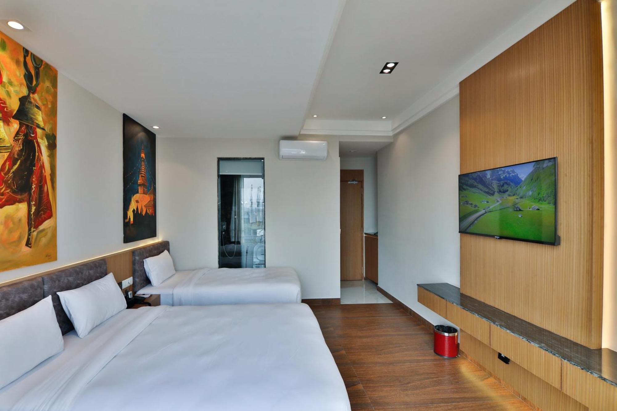 Lakhey Hotel Kathmandu Esterno foto